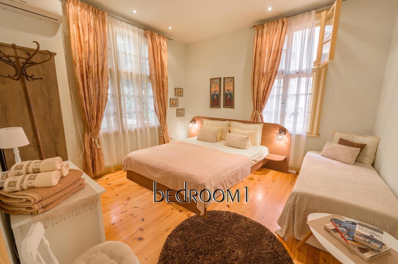Tomovi Home - Three Bedrooms City Center Plovdiv Ngoại thất bức ảnh