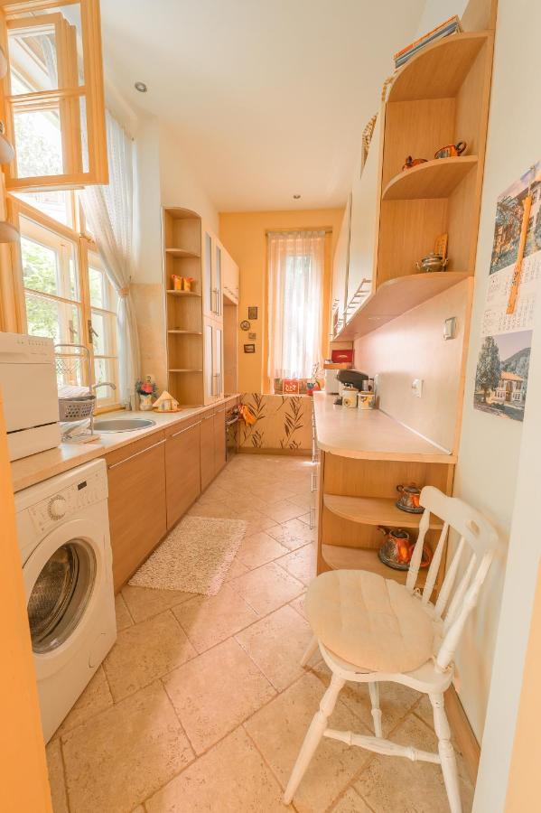Tomovi Home - Three Bedrooms City Center Plovdiv Ngoại thất bức ảnh