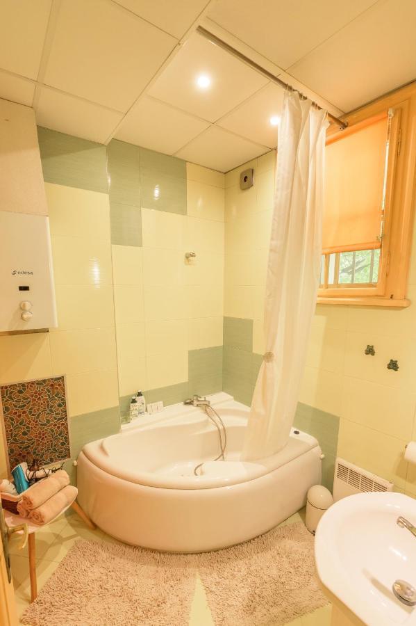 Tomovi Home - Three Bedrooms City Center Plovdiv Ngoại thất bức ảnh